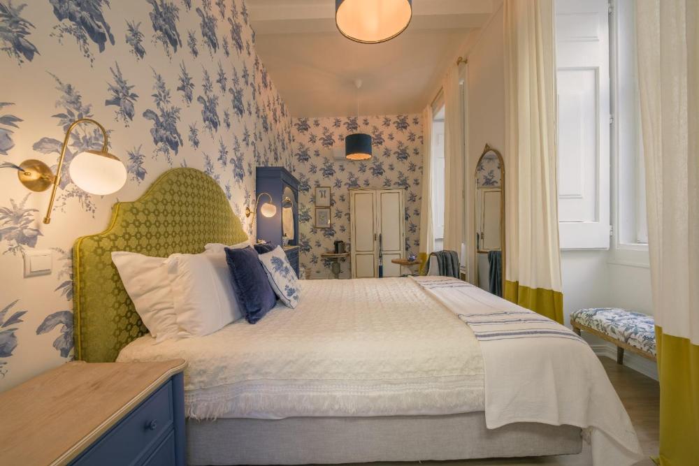 Deluxe Junior Suite interior