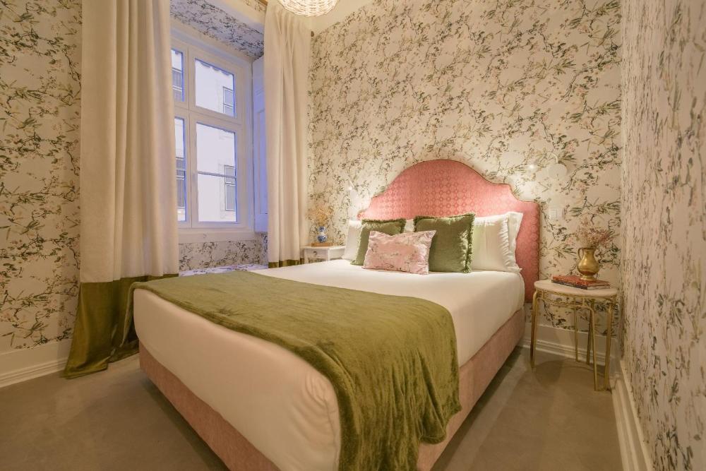 Deluxe Double Room interior